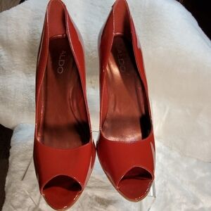 ALDO PEEP TOE HEELS